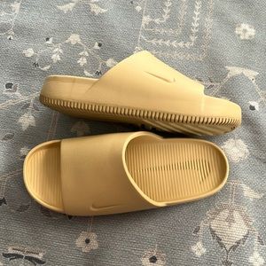 Men’s NIKE slides